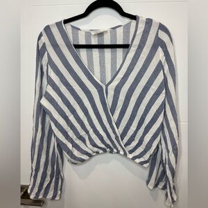 Sadie & Sage Blue‎ and White Striped Wrap Blouse size medium